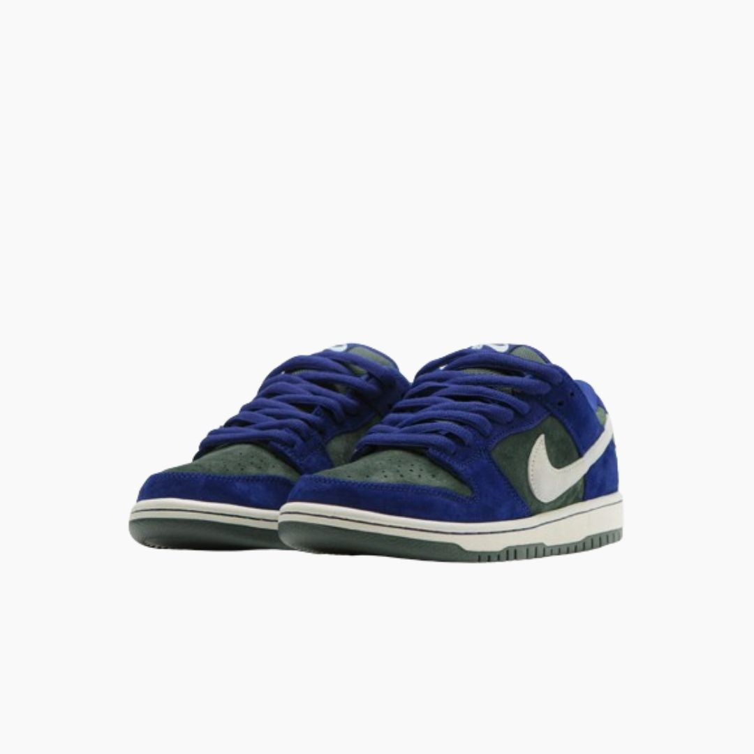 Nike SB Dunk Low
Deep Royal Blue