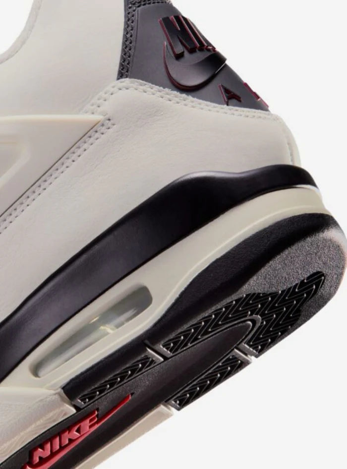 Air Jordan 4 Retro OG Flight Club